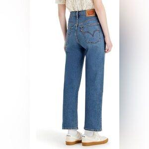 Levi’s Ribcage Straight Ankle Jeans